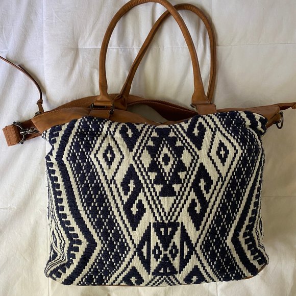 Mossimo Blue White Boho Print Duffel Bag - Picture 2 of 6